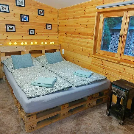 Charming Klara With Sauna, Nature&privacy Near Prague Дом отдыха Male Kysice