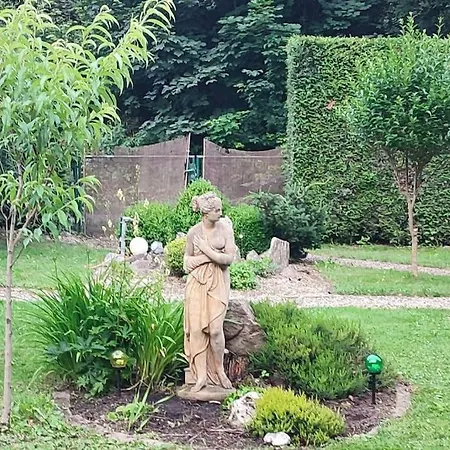 Charming Klara With Sauna, Nature&privacy Near Prague *