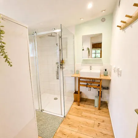 Holiday home Charming Klara With Sauna, Nature&privacy Near Prague