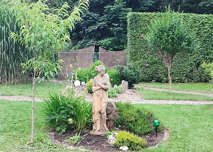 Charming Klara With Sauna, Nature&privacy Near Prague *