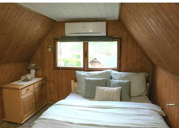 Сasa de vacaciones Charming Klara With Sauna, Nature&privacy Near Prague *