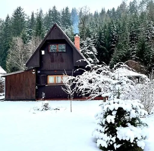 Сasa de vacaciones Charming Klara With Sauna, Nature&privacy Near Prague