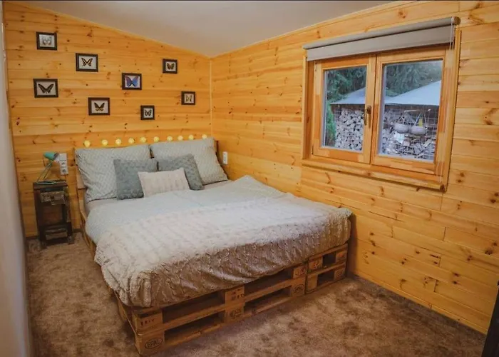 Charming Klara With Sauna, Nature&privacy Near Prague Nyaraló *